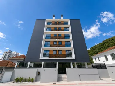 Apartamento com 2 Quartos para alugar, 69m² no Centro, Florianópolis