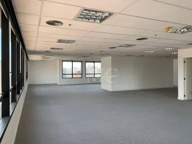 Sala Comercial para alugar, 222m² no Vila Olímpia, São Paulo