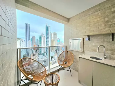 Apartamento com 4 Quartos para alugar, 144m² no Centro, Balneário Camboriú