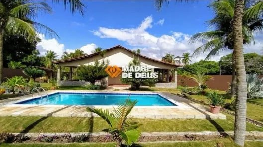 Fazenda/Sítio com 4 Quartos à venda, 300m² no Centro, Aquiraz
