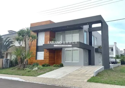 Sobrado com 4 Quartos à venda, 350m² no , Capão da Canoa