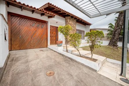 Casa com 3 Quartos à venda, 350m² no Ipanema, Porto Alegre