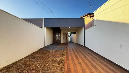 Casa com 2 Quartos à venda, 77m² no Setor Maysa, Trindade