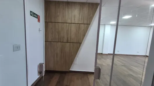 Sala Comercial com 1 Quarto para alugar, 58m² no Swiss Park, Campinas