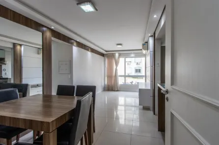Apartamento com 3 Quartos à venda, 71m² no Cavalhada, Porto Alegre