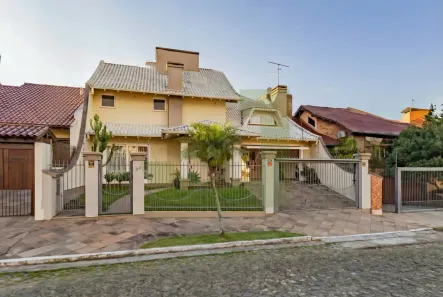 Casa com 4 Quartos para alugar, 280m² no Cristo Rei, São Leopoldo