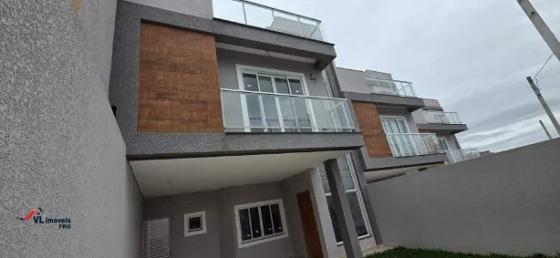 Sobrado com 3 Quartos à venda, 193m² no Capão Raso, Curitiba