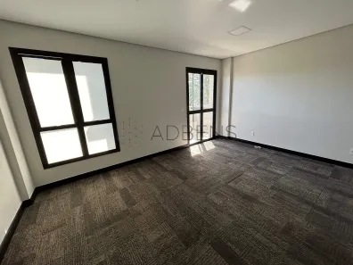 Sala Comercial à venda, 37m² no Vila Hamburguesa, São Paulo