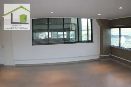 Sala Comercial para alugar, 32m² no Ponta da Praia, Santos
