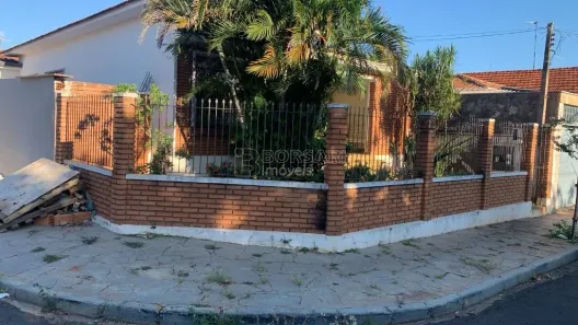 Casa com 3 Quartos à venda, 203m² no Vila Xavier (Vila Xavier), Araraquara