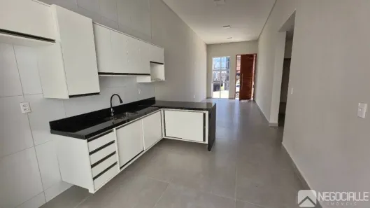 Casa de Condomínio com 3 Quartos para alugar, 97m² no Malvinas, Campina Grande