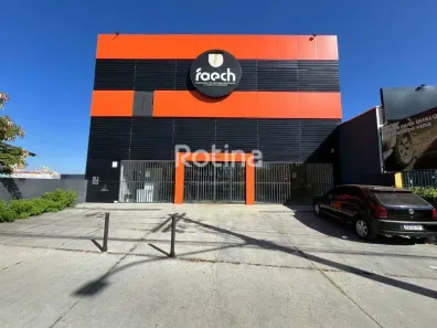 Ponto Comercial para alugar, 1340m² no Santa Luzia, Uberlândia