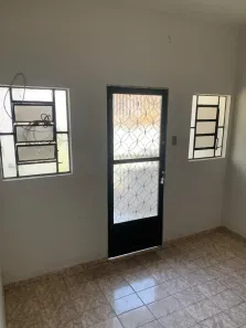 Casa com 2 Quartos para alugar, 60m² no Jardim Vinte e Cinco de Agosto, Duque de Caxias