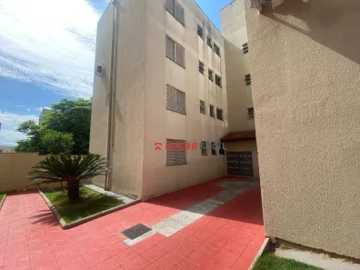 Apartamento com 3 Quartos para alugar, 55m² no Vila Bosque, Maringá