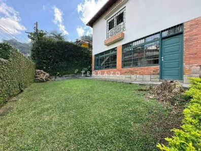 Casa com 4 Quartos à venda, 214m² no Jardim Europa, Teresópolis