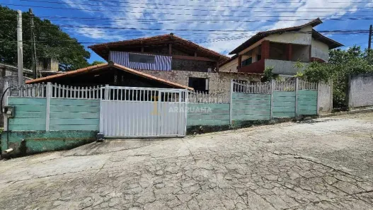 Casa com 4 Quartos à venda, 250m² no Hospício, Araruama