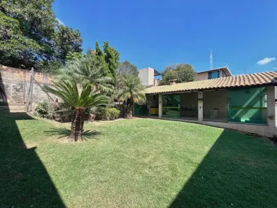 Casa com 4 Quartos à venda, 253m² no Rio Branco, Belo Horizonte