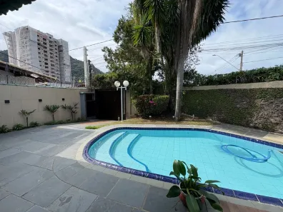 Casa com 4 Quartos à venda, 450m² no Canto do Forte, Praia Grande