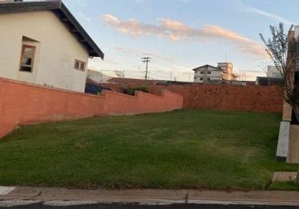 Lote/Terreno à venda, 345m² no Jardim Alvorada, Marília