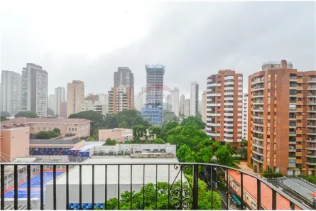 Apartamento com 3 Quartos à venda, 180m² no Vila Uberabinha, São Paulo