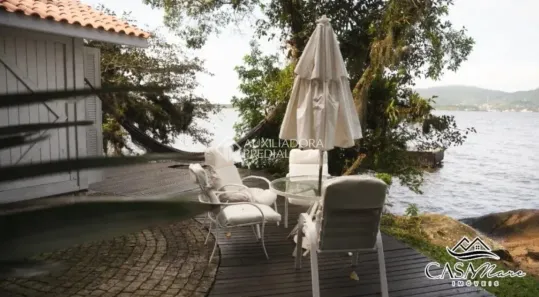 Casa com 3 Quartos à venda, 220m² no Lagoa da Conceição, Florianópolis