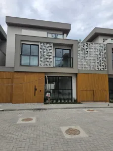 Casa de Condomínio com 4 Quartos à venda, 337m² no Barra da Tijuca, Rio de Janeiro