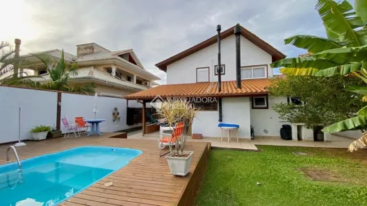 Casa de Condomínio com 4 Quartos à venda, 284m² no Morro das Pedras, Florianópolis