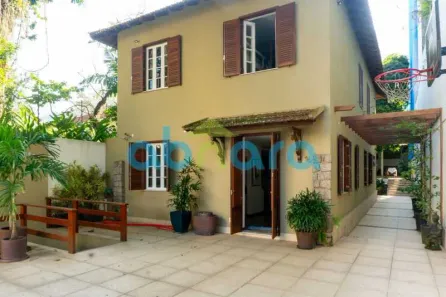 Casa com 6 Quartos à venda, 258m² no Jardim Botânico, Rio de Janeiro