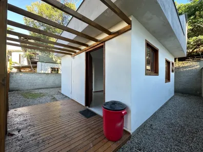 Casa de Condomínio com 1 Quarto para alugar, 74m² no Lagoa da Conceição, Florianópolis