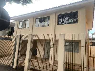 Sobrado com 2 Quartos à venda, 193m² no Jardim Los Angeles, Maringá