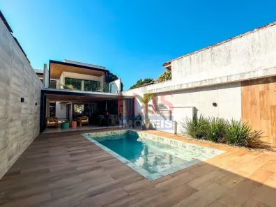 Casa com 3 Quartos à venda, 300m² no Itaipu, Niterói