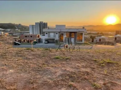 Lote/Terreno à venda, 800m² no Condomínio Residencial Colinas do Paratehy, São José dos Campos