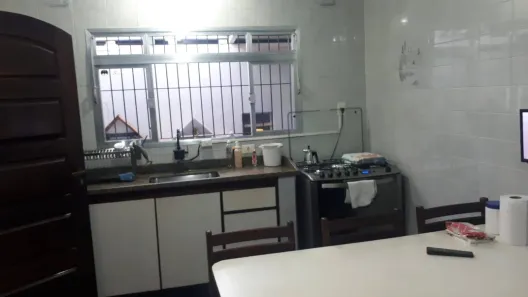 Sobrado com 2 Quartos à venda, 232m² no Vila Helena, Santo André
