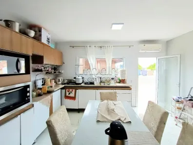 Casa com 2 Quartos à venda, 200m² no Harmonia, Canoas