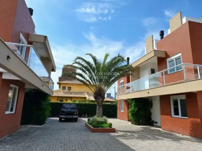 Casa de Condomínio com 3 Quartos para alugar, 162m² no Campeche, Florianópolis