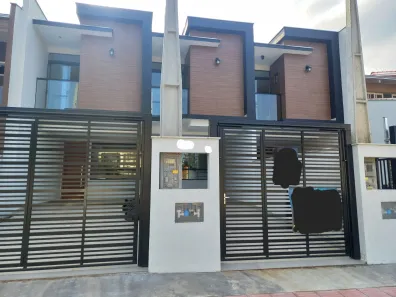 Sobrado com 3 Quartos à venda, 110m² no Floresta, Joinville