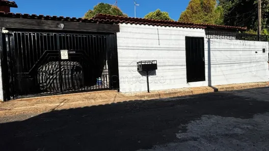 Casa com 4 Quartos para alugar, 100m² no Jardim Urupês, São José do Rio Preto