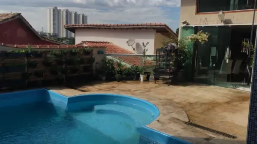 Sobrado com 5 Quartos à venda, 500m² no Parque Monte Alegre, Taboão da Serra