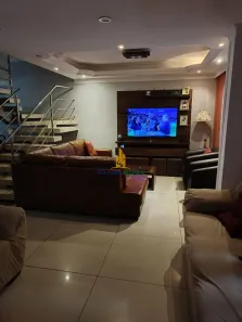 Sobrado com 3 Quartos à venda, 244m² no Parque Renato Maia, Guarulhos