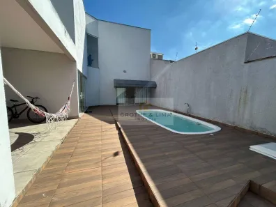 Sobrado com 3 Quartos à venda, 183m² no Jardim Oásis, Taubaté
