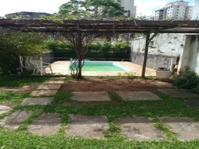 Casa com 6 Quartos à venda, 260m² no Jardim Peri Peri, São Paulo