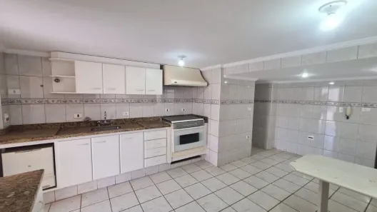 Casa com 3 Quartos para alugar, 266m² no Vila Rezende, Piracicaba