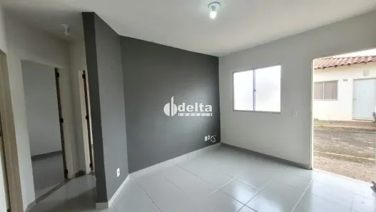 Casa de Condomínio com 2 Quartos à venda, 48m² no Chácaras Tubalina e Quartel, Uberlândia