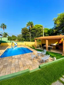 Fazenda/Sítio com 3 Quartos para alugar, 1000m² no Bosque dos Eucalíptos, Atibaia
