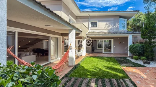 Casa de Condomínio com 3 Quartos à venda, 380m² no Campo Comprido, Curitiba