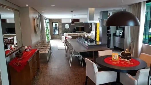 Casa com 5 Quartos à venda, 350m² no Jurerê Internacional, Florianópolis