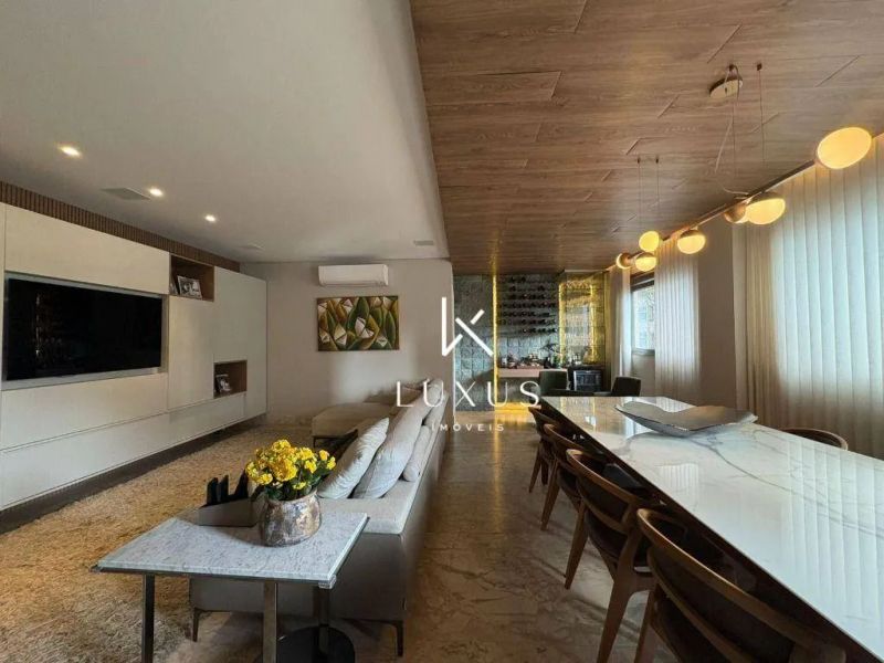 Apartamento com 3 quartos — Serra, Belo Horizonte
