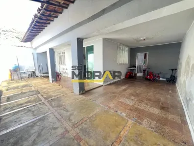 Casa com 3 Quartos à venda, 200m² no Estrela do Oriente, Belo Horizonte
