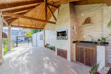 Casa com 4 Quartos à venda, 240m² no Estância Velha, Canoas
