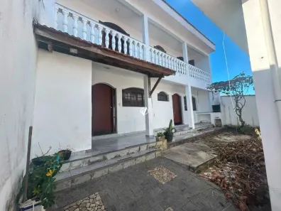 Casa com 5 Quartos para alugar, 10m² no Chácara da Galega, Pindamonhangaba